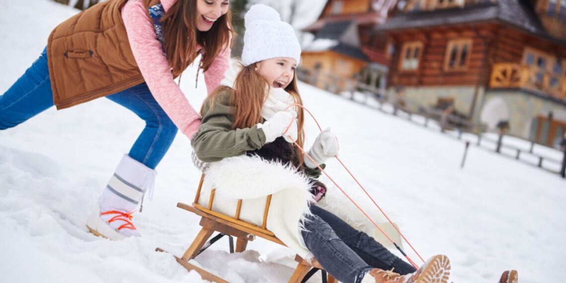 5 žiemos pramogos, kurių tėvai nelaiko pavojingomis, bet gydytojai jau kelia aliarmą