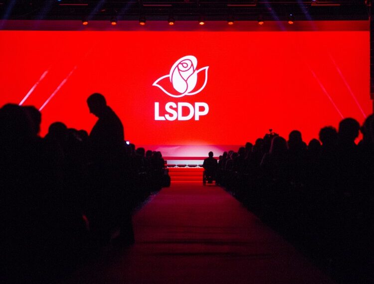 Skandalai, pažadai ir pajudinti ledai: ką LSDP per pirmuosius kadencijos metus nutyli Seime?