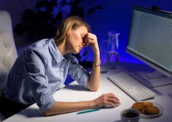 Atskleista kasdienė klaida, kuri paspartina senėjimą – gydytojai šokiruoti, daro beveik visi