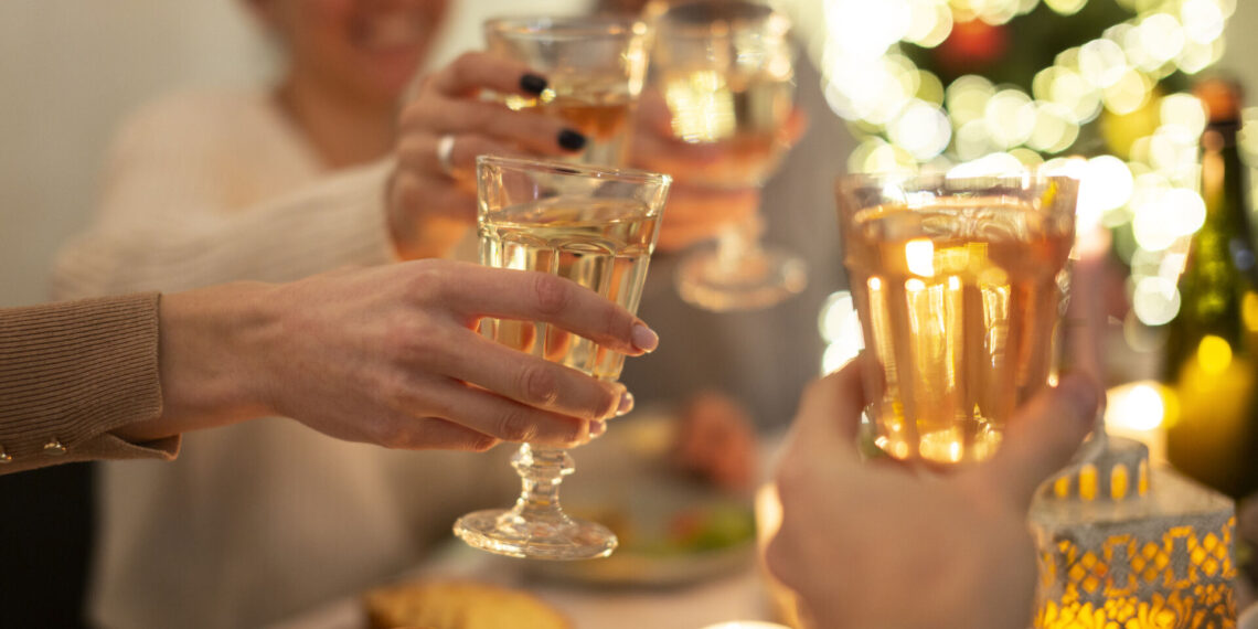 Gydytoja atskleidė šokiruojančią tiesą: sveiko alkoholio nėra, o kiekviena taurė naikina kepenis