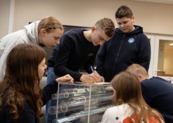 Jūra tekanti kultūra: paroda, kuri keliauja upe ir atskleidžia slapčiausias vandens istorijas