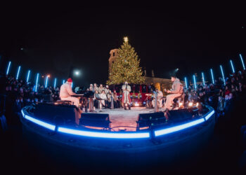 Kalėdinis Montvydo šou sukrėtė: ant scenos išbėgo šeima ir atskleidė slaptą praeitį