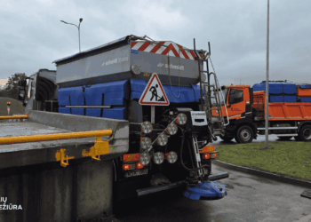 Kelininkai perspėja: artėja pavojingos žiemos spąstai keliuose – vairuotojų laukia chaosas