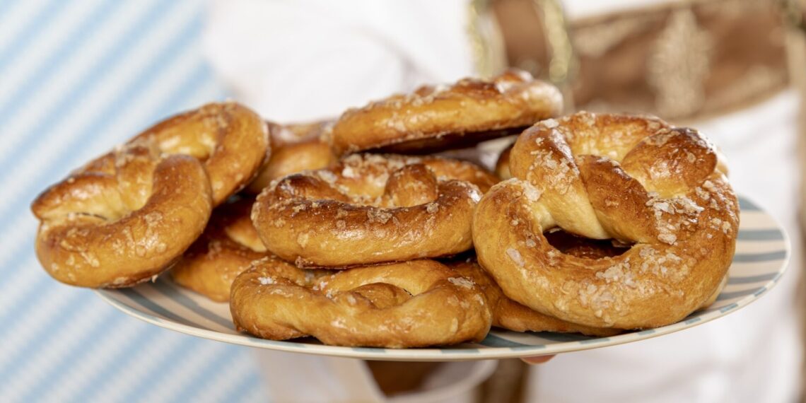 Laimę nešantys pigūs Naujųjų užkandžiai iš viso pasaulio: ką privalai suvalgyti 2025-aisiais