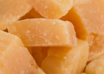 Lietuviai tai meta į šiukšlinę, o italai dievina: slepia į padažus ir sriubas – klaida virtuvėje