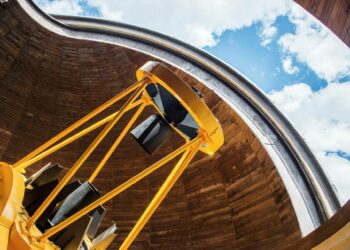 Lietuvis, pavertęs Homerą mūsų kalba: NASA jo vardu pavadino paslaptingą asteroidą kosmose