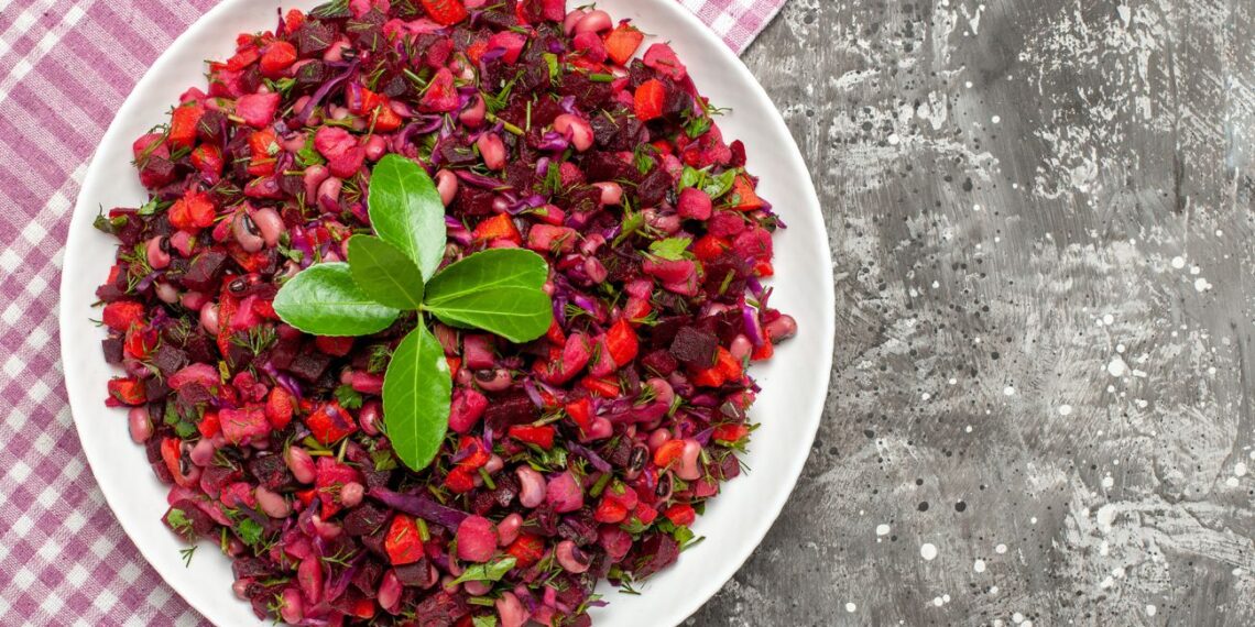 Mokslininkai nustėro: šis šventinis salotas vadinamas vienu naudingiausių jūsų sveikatai