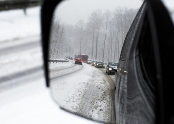 Naujųjų naktį siaus patruliai ir baudų lietus: ekspertai įspėja vairuotojus – klaida kainuos brangiai