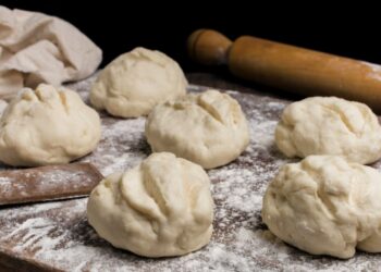 Neišmeskite likusios tešlos: gudri šeimininkių gudrybė, kuri išgelbės vakarienę ir piniginę