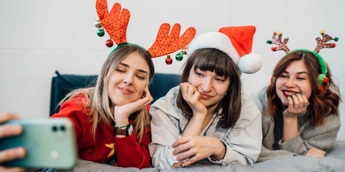 Psichologė atskleidė skaudžią tiesą: ką paaugliai išgyvena per šventes ir 7 klaidos, kurias daro tėvai