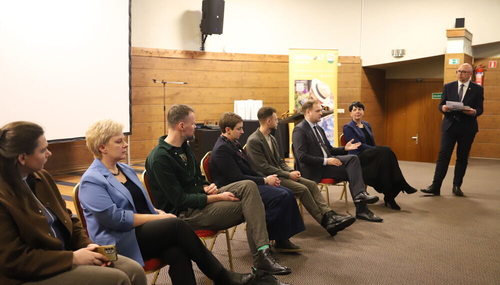 Raseiniuose verda diskusijos: ar Lietuva pasiruošusi susigrąžinti diasporą ir įveikti integracijos krizę?