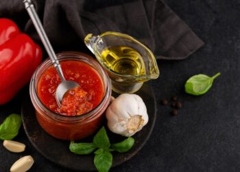 Sensacingas adžikos receptas žiemai: senovinis triukas, kurį močiutės saugojo dešimtmečius