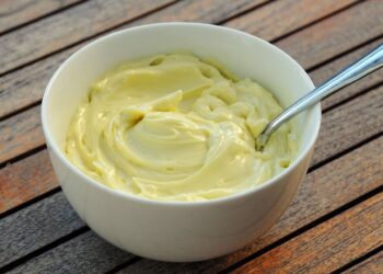 Švelnus naminis majonezas be chemijos: paprastas receptas, kuris pavyks net visiškai naujokui