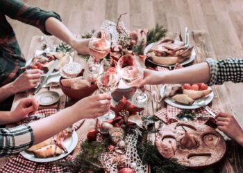 Šventinis šokas: dėl šių populiarių gėrimų tavo burna gali smirdėti labiau nei po česnako