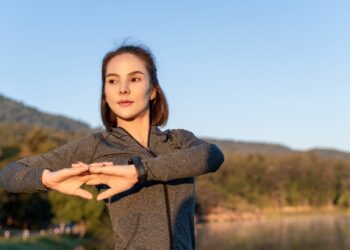 10 min. stebuklas: šis lėtas treniruotės triukas „atrakina“ žarnyną ir nuima pilvo pūtimą