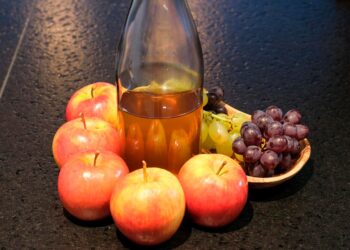 3 produktai, kuriuos privalote derinti su obuolių actu: gydytojai nustebo dėl sąrašo