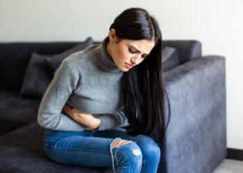 4 pavojingi ženklai, kad jums kritiškai trūksta skaidulų: gydytojai įspėja – nelaukite ligos