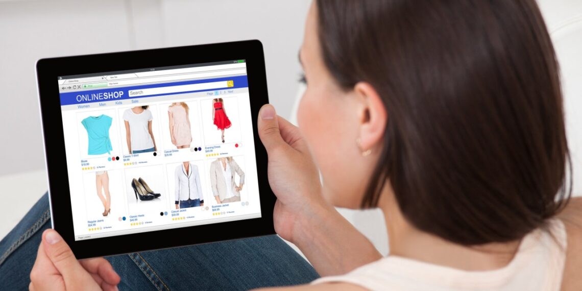 4 šokiruojantys mitai apie apsipirkimą internetu, kuriais lenkai vis dar tiki. Sužinokite, ar buvote apgauti