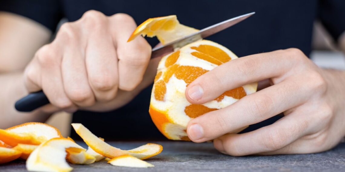 5 vaisių žievės, kurias visi išmeta, bet ekspertai ragina valgyti: nežinojote šio triuko