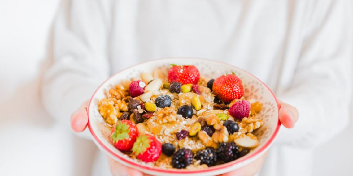 7 produktai, kurie pavers jūsų avižinę tikra baltymų bomba: dietologai ragina išbandyti