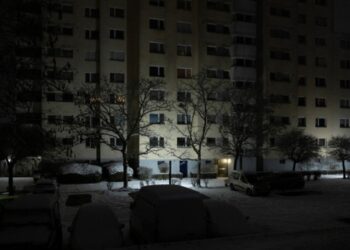 Anarchistų sabotažas paralyžavo Berlyną: milžiniškas elektros krachas tęsis iki sausio 8-osios