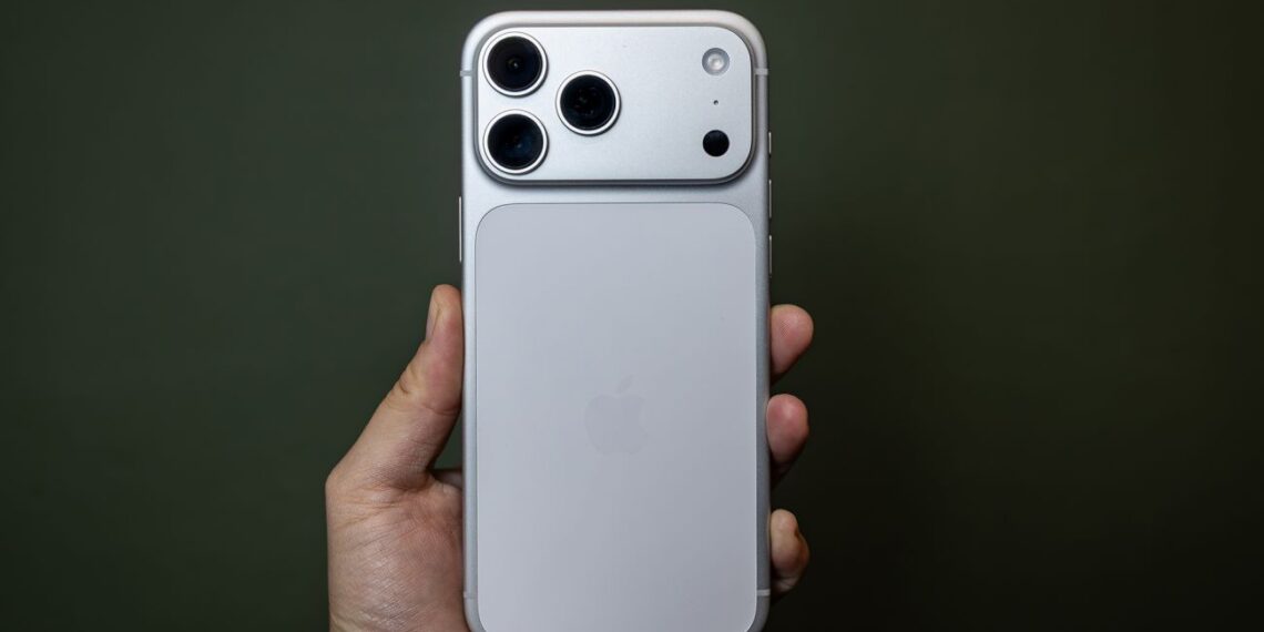 Apple ruošia revoliucinį iPhone su 200 MP kamera: nutekinti stulbinantys išleidimo terminai