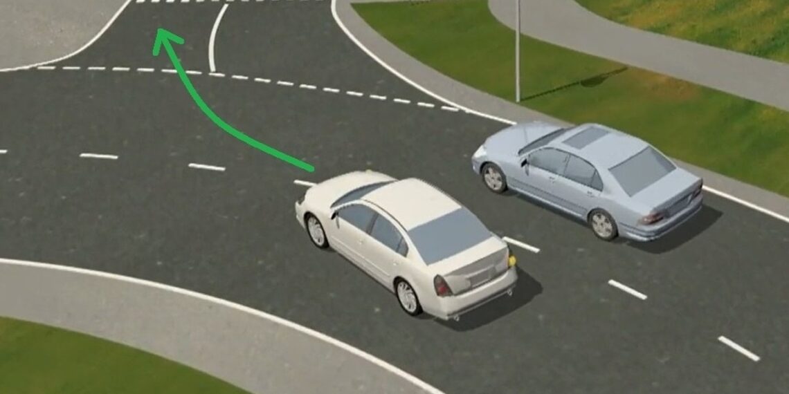 Ar galima išvažiuoti iš žiedo iš kairės juostos? Dažna klaida vairuotojams kainuoja brangiai