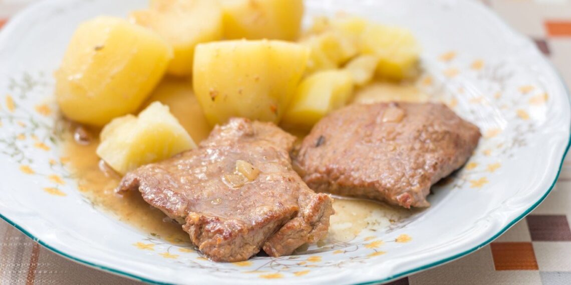 Atrasta stebuklinga jautienos dalis bitkams: virėjai slepia, nes mėsa tirpsta burnoje