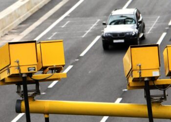 Autostrados spąstai: vienas fotoradaras iššaudė 177 tūkst. baudų – vokiečiai siunta ir nemoka