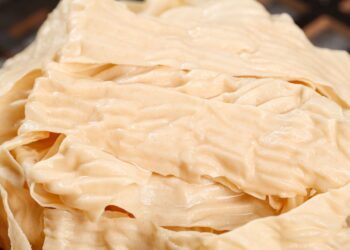 Azijoje šimtmečiais valgomas produktas stebina mokslininkus: skūrkoje gausu baltymų, kalcio ir geležies