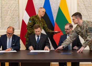 Baltijos šalys meta iššūkį Rusijai: bendras karinis koridorius per regioną