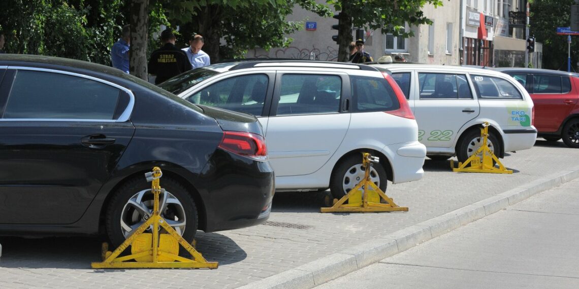 Bratislavoje neįtikėtinas sprendimas: vietoj pirmos baudos už parkavimą – tik įspėjimas?