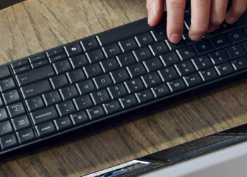 CES 2026 hitas: HP EliteBoard G1a – klaviatūra, kuri pakeis jūsų kompiuterį ir biurą forever