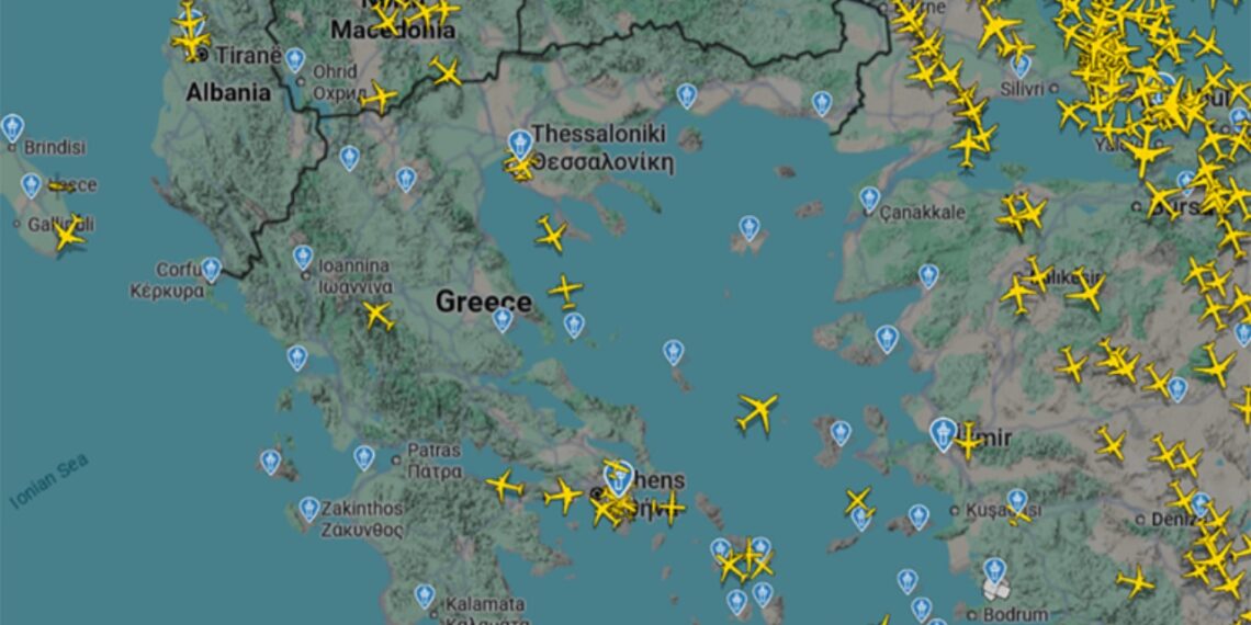 Chaosas Graikijoje: dangus staiga „užsidarė“, skrydžiai sustojo, turistai įstrigo oro uostuose
