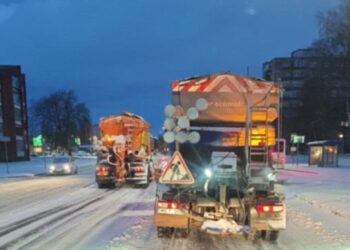 CHAOSAS KELIUOSE: kelininkai skuba perspėti vairuotojus – ši informacija gali išgelbėti gyvybę