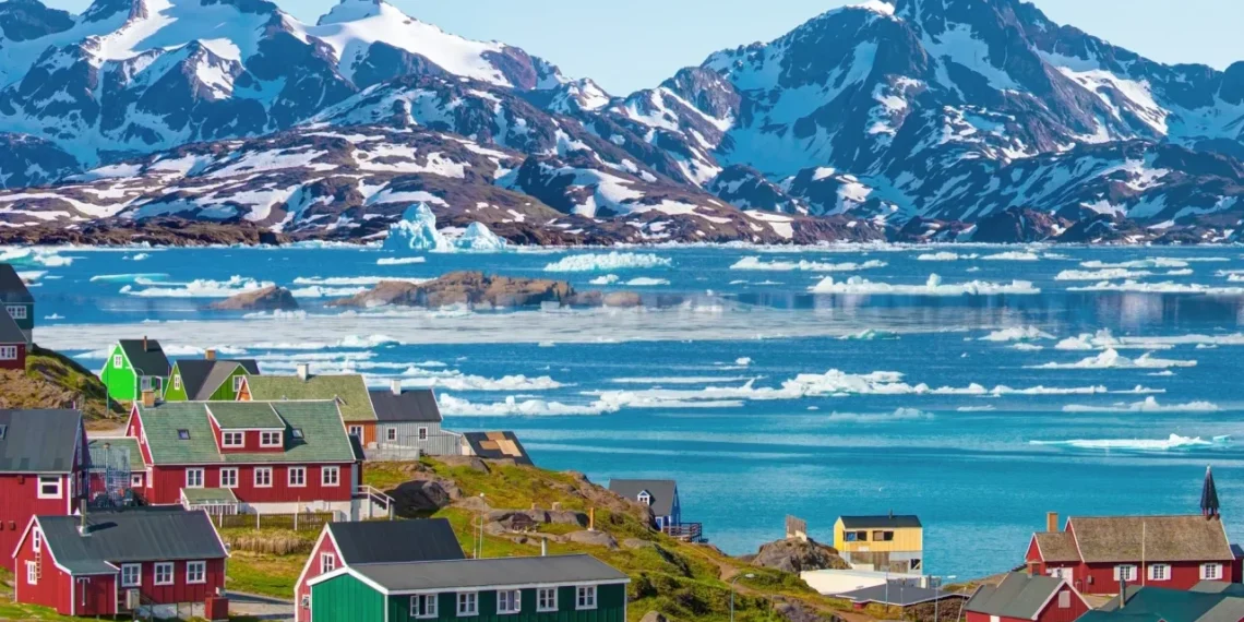 Danija trenkė kumščiu į stalą: gana! Tiesioginis reikalavimas Trumpui liautis gąsdinti Grenlandiją