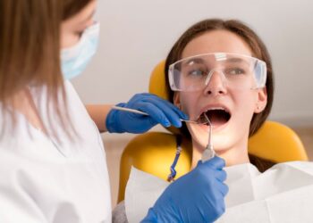 Dantys, apie kuriuos tylėjo odontologai: kada išdygsta protiniai ir ar privalai juos rauti?