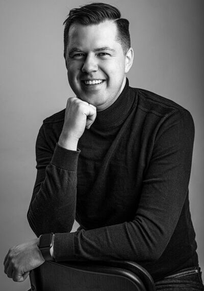 Dirbtinis intelektas verčia IT darbuotojus drebėti: be aukštos kvalifikacijos ir žaibiško greičio – lauk atleidimo