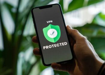 Ekspertai atskleidė: kaip išsirinkti geriausią VPN telefonui ir kompiuteriui, kad neliktum nuogas internete
