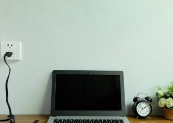 Ekspertai perspėja: šią klaidą daro visi, todėl jūsų nešiojamas kompiuteris sulietėja greičiau