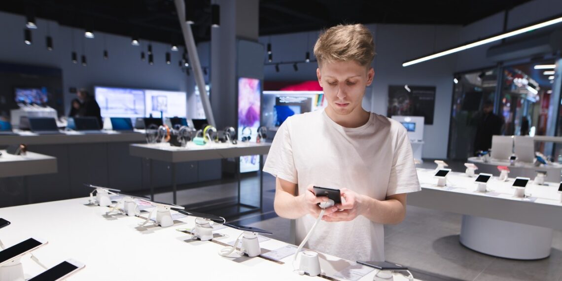 Ekspertas atskleidžia: iPhone ar Android? Lemia 1 klaida, dėl kurios naujo telefono tikrai gailėsitės