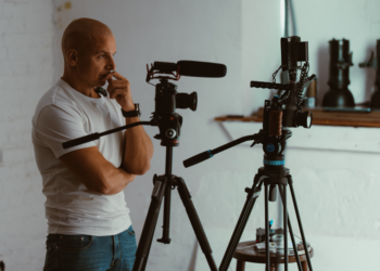 Ekspertė atskleidžia: 7 pasiruošimo žingsniai, kurie akimirksniu pavers jus užtikrintu žmogumi prieš kamerą