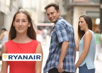 Elonas Muskas driokstelėjo: žada nupirkti „Ryanair“ po kandžios vadovo kritikos
