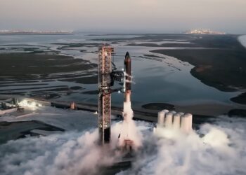 Elono Musko milžiniška Starship V3 raketa: pirmasis gigantiškas skrydis jau kovą