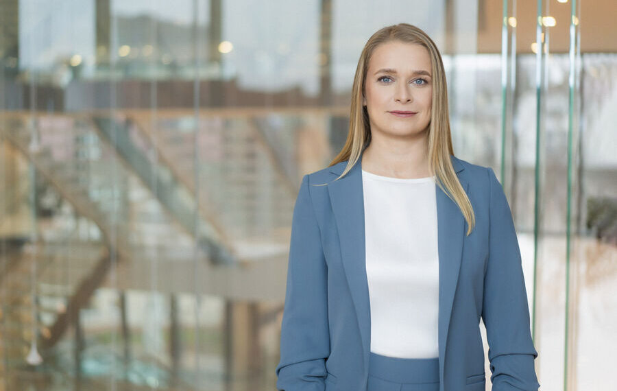 ES peržiūri draudimą degimo varikliams: ar lankstumas nevirsta klimato krizės kapituliacija?