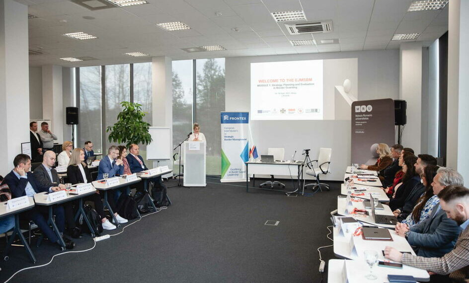 Europa stato naujas sienas? MRU paleidžia galingą strateginio sienų valdymo magistrantūrą