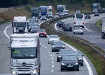 Europoje šokiruojančiai brangsta autostradų mokesčiai: štai kur vairuotojams smogs didžiausios kainos