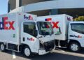 FedEx žengia didžiulį žingsnį: Japoniją užplūs 17 naujų elektrinių sunkvežimių – kas laukia toliau?