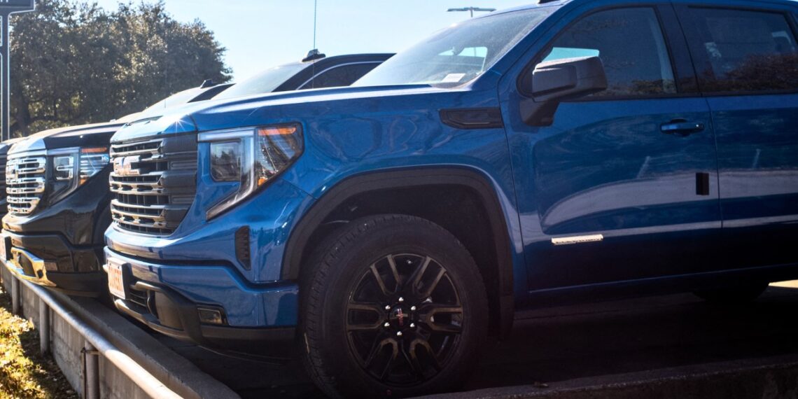 GM skandalas: 600 tūkst. galingų V8 SUV ir pikapų gali sustoti net po garantinio remonto