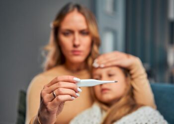 Gydytoja atskleidė slaptą formulę: taip apsaugosite vaikus nuo žiemos virusų antplūdžio